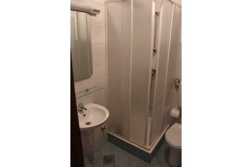 Hrvatska Privát Starigrad Paklenica, Eksterijer